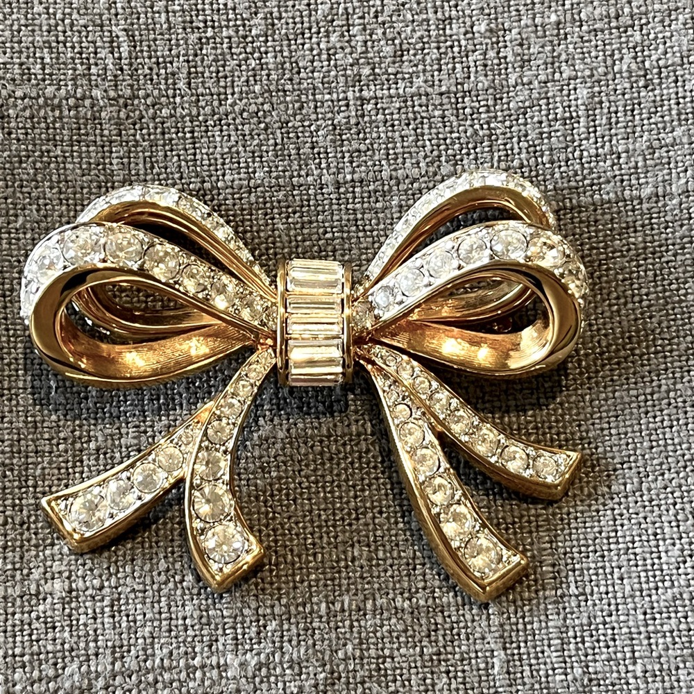 Vintage Swarovski Crystal Bow Brooch